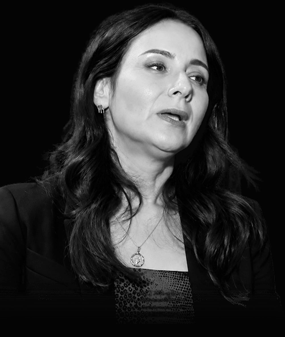 Black and white portrait of a woman